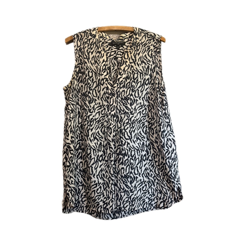 Banana Republic Silk Blouse Women M Black White Fair Animal Print Sleeveless